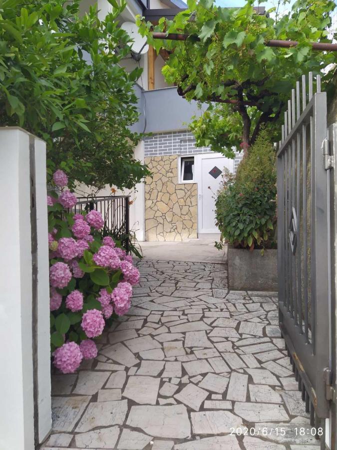 Apartment Valeria Lopar Dış mekan fotoğraf
